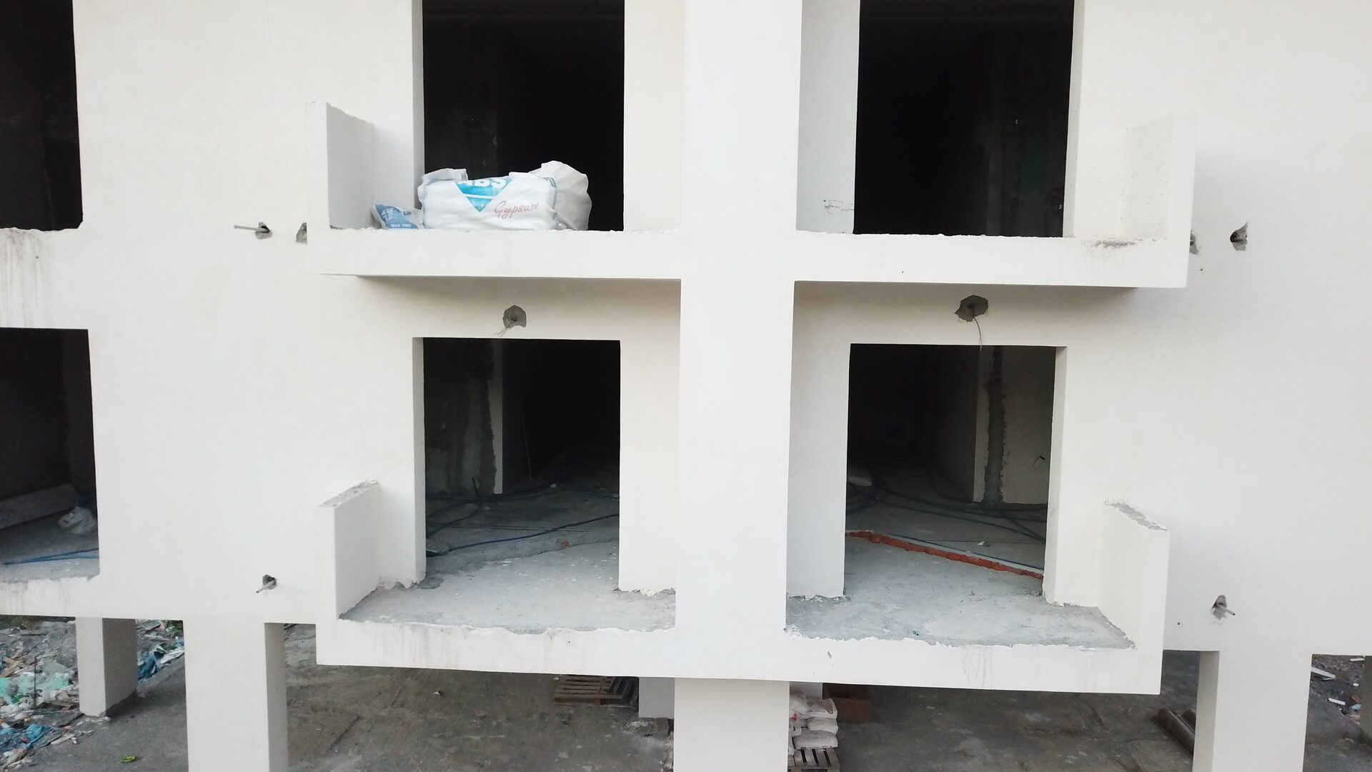 Saffron — balcony and window openings, construction detail